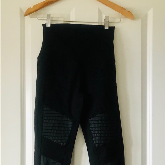 ALO HIGH WAISTED MOTO LEGGING - Picture 4 of 5